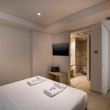Trianon Luxury & 4*