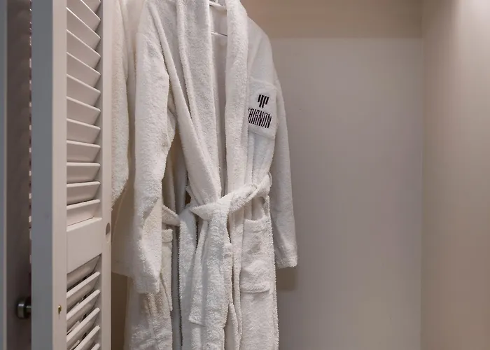 아파트호텔 Trianon Luxury & 하니아