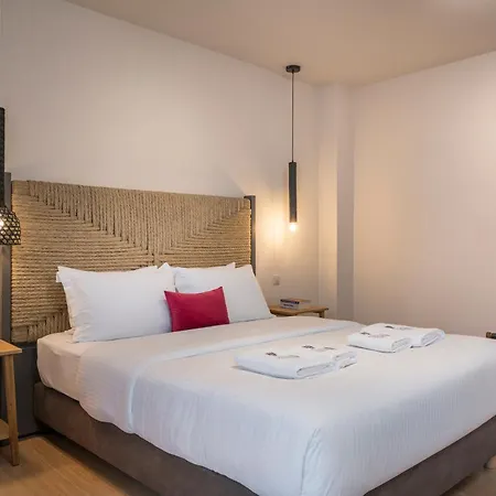 Trianon Luxury & 4*