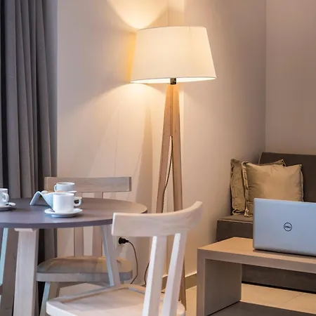 Trianon Luxury & Aparthotel 4*