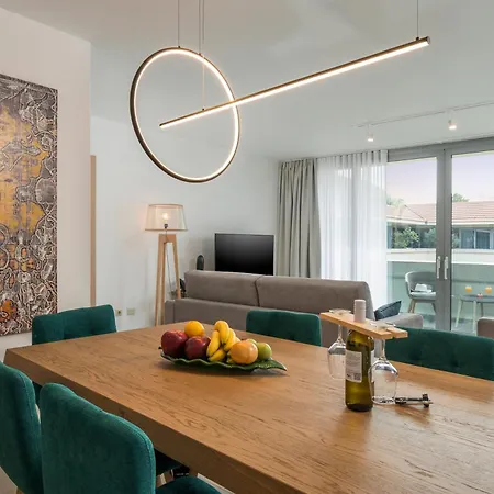 Trianon Luxury & Aparthotel Chania (Crete)