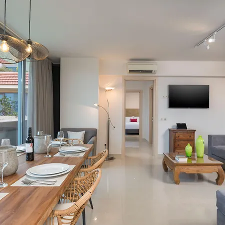 Aparthotel Trianon Luxury & Chania (Crete)