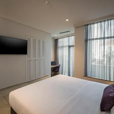 Trianon Luxury & 4*