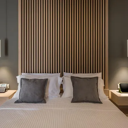 Trianon Luxury & Aparthotel 4*