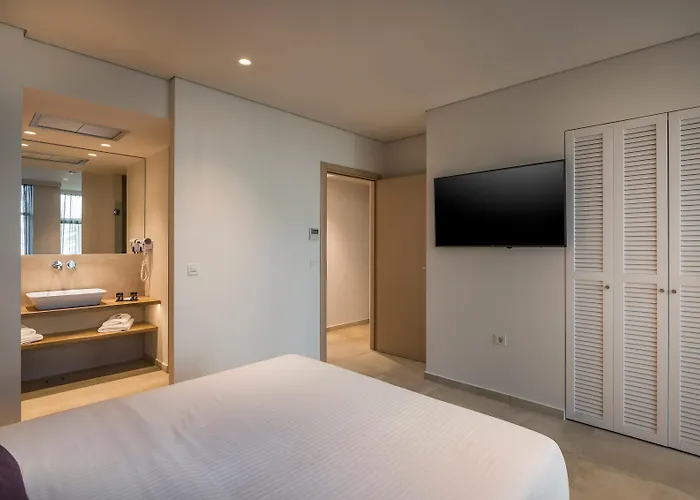 מלון דירות Trianon Luxury & חאניה