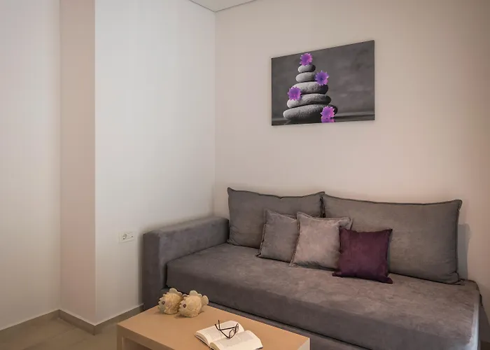 Trianon Luxury & خانيا