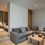 Trianon Luxury Apartments&suites 4*