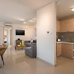 Trianon Luxury Apartments&suites Aparthotel 4*