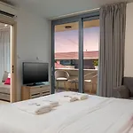 Trianon Luxury Apartments&suites La Canea