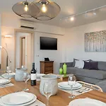 Trianon Luxury Apartments&suites La Canea