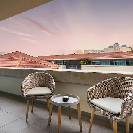 Trianon Luxury & Lejlighedshotel 4*