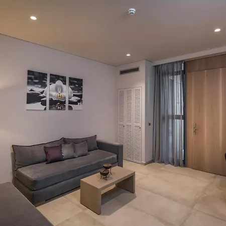 Aparthotel Trianon Luxury & 4*