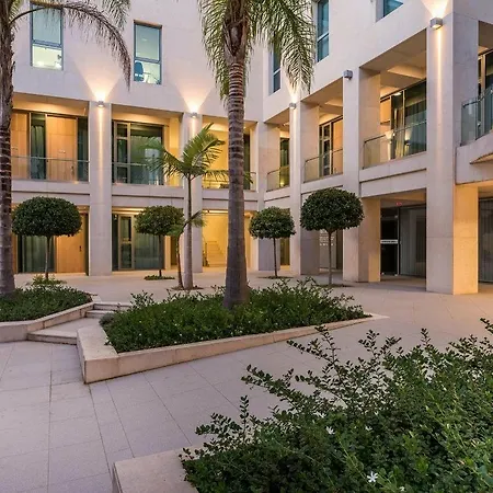 Trianon Luxury & Aparthotel Chania (Crete)