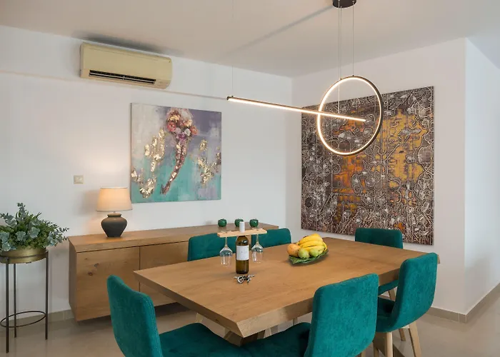 Trianon Luxury & 4* Chania (Crete)